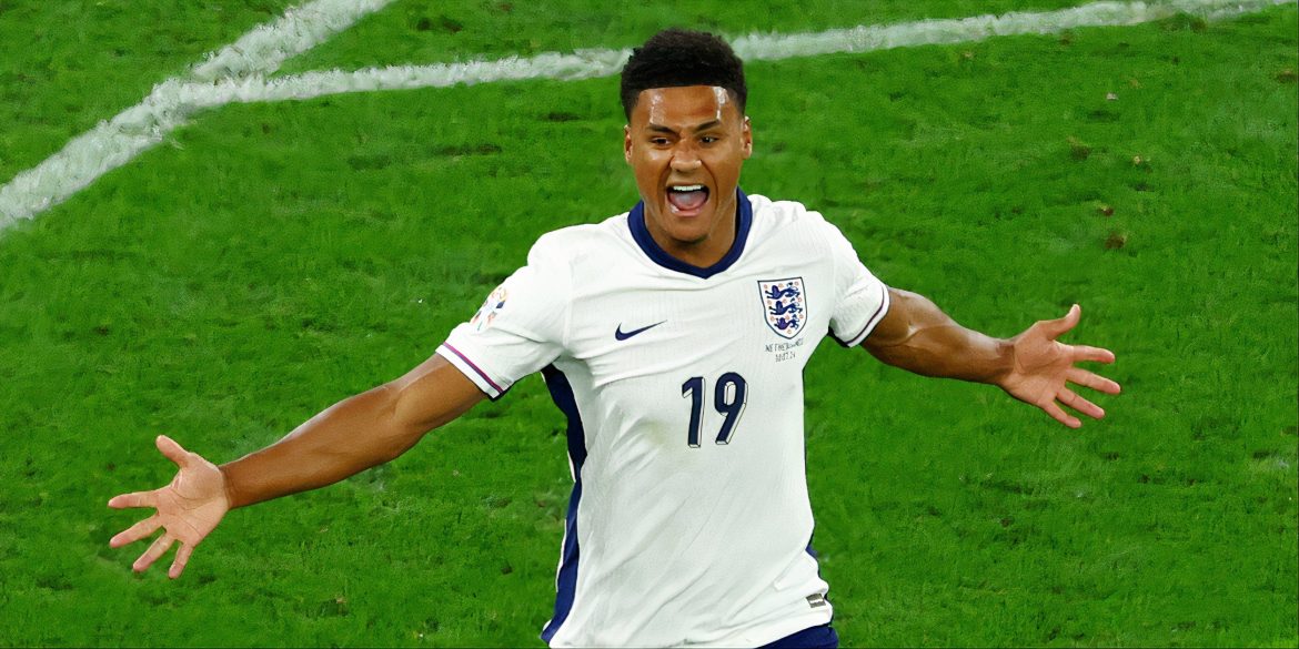 Arsenal consider bid for £313k-per-week striker after Ollie Watkins failure